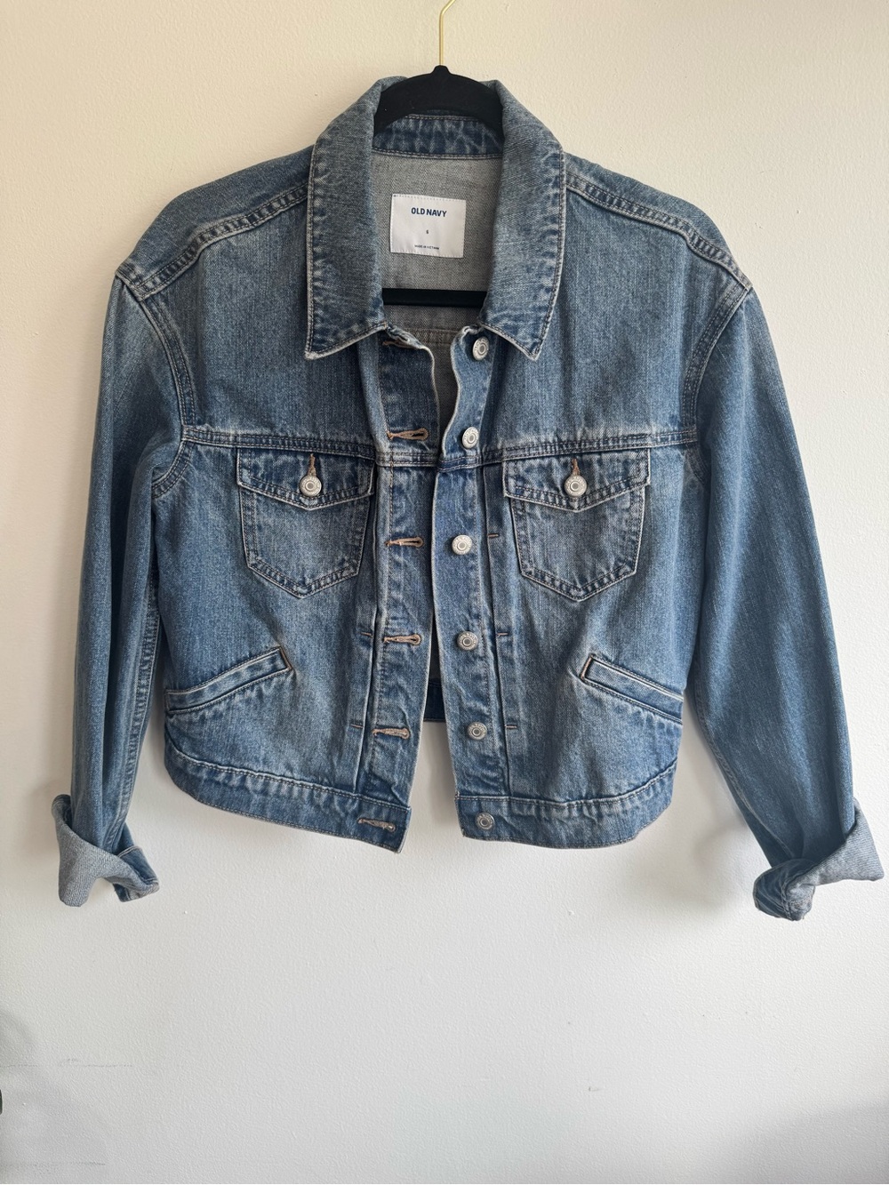 Old Navy Cropped Denim Jacket Medium Wash Button Front Small NWT - Picture 2 of 8
